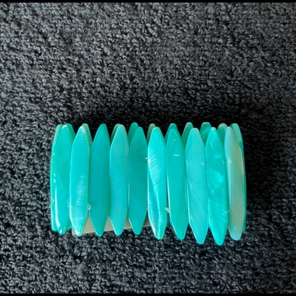 Erica Lyons Stretch Resin Bracelet - Picture 1 of 4